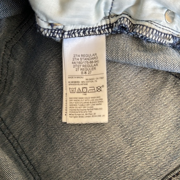 GAP Girlfriend Mid Rise Jeans Size 27/4 - Picture 11 of 11